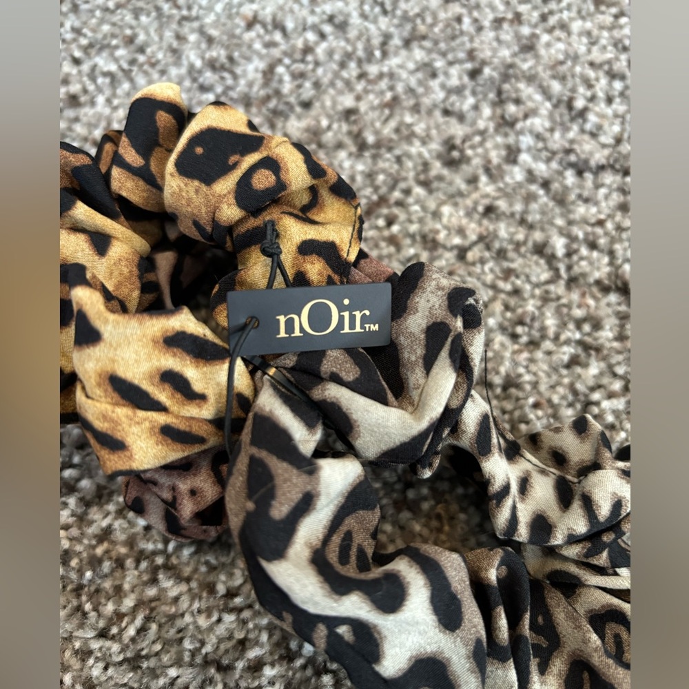 NWT Noir Cheetah print scrunchies